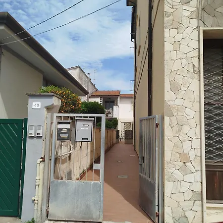 Viareggio, Felicita E Relax A Un Passo Dal Mare! 维亚雷焦